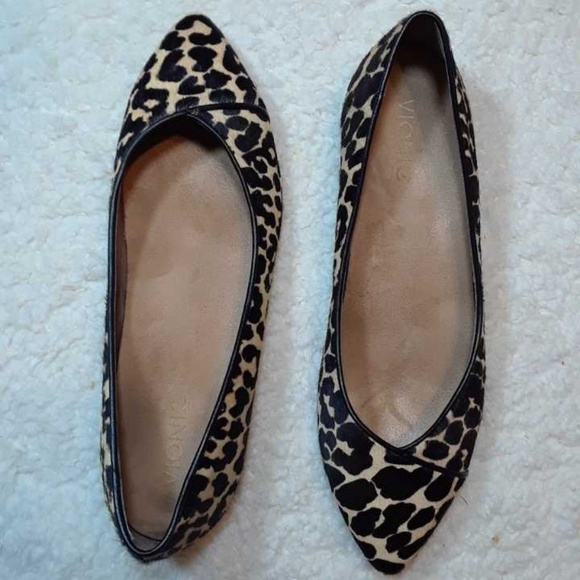 vionic leopard print flats